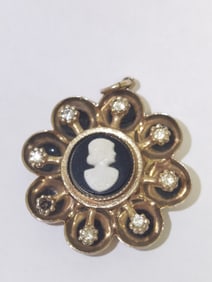 Vintage Coro Pegasus Cameo Pendant