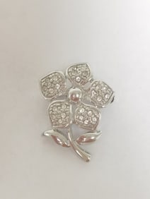 Costume Silver-Tone Rhinestone Flower Brooch