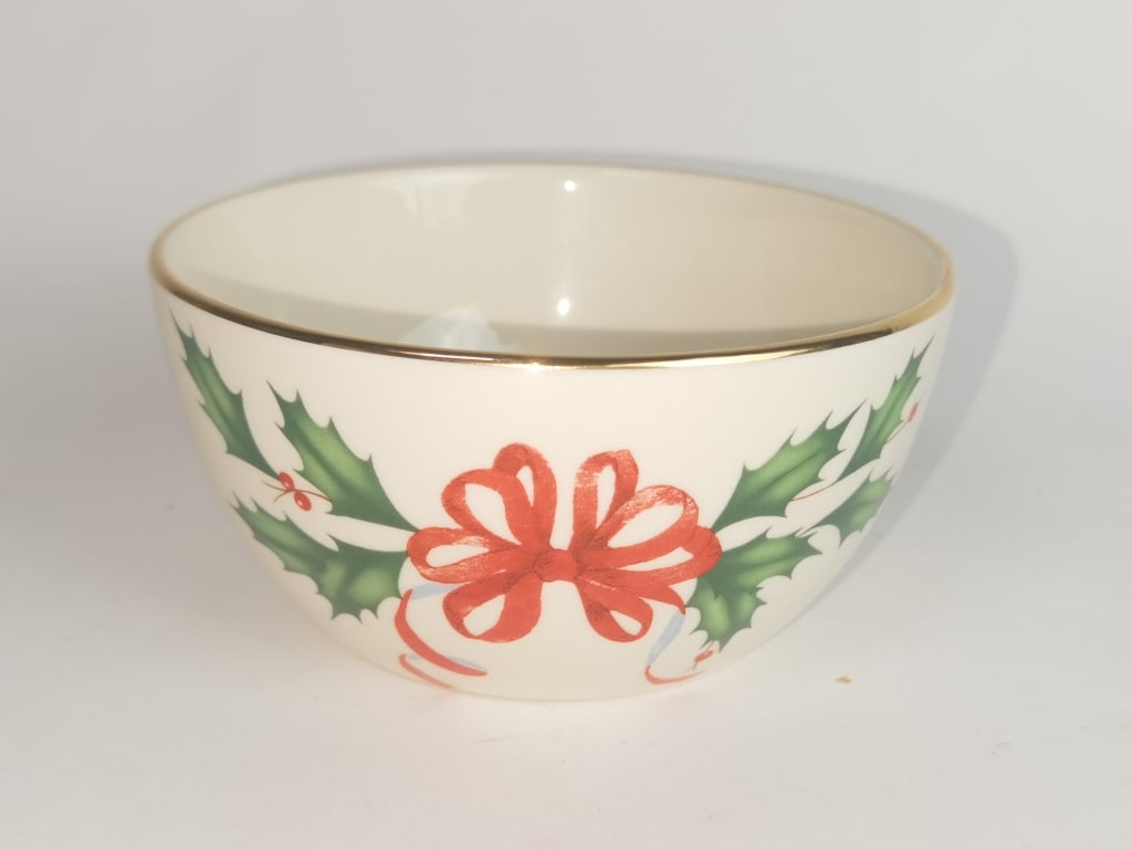 Lenox Porcelain Holiday Bowl: Lenox Porcelain Holiday Bowl, 2.5in by 5.25in
