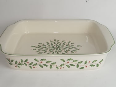 Lenox Porcelain Holiday Casserole Dish