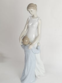 Lladro Porcelain Someone to Look Up Figurine
