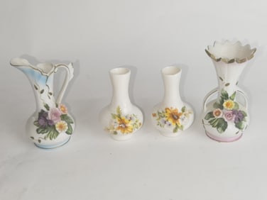 (4) Vintage Porcelain Small Vases