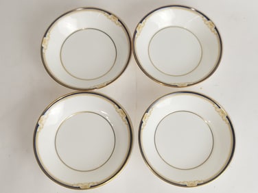 (4) Wedgwood Porcelain Cavendish Plates