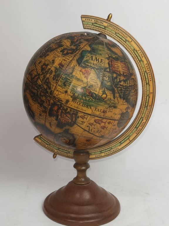 Vintage Italian Old World Globe (1 of 6)