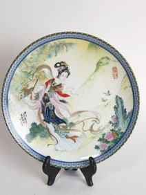 Chinese Porcelain "Hong Lou Meng" Plate