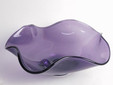 Vintage Amethyst Ruffle Glass Bowl
