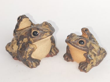 (2) Vintage Porcelain Frogs