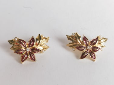 Pr. of Costume Gold Tone Ear Clips