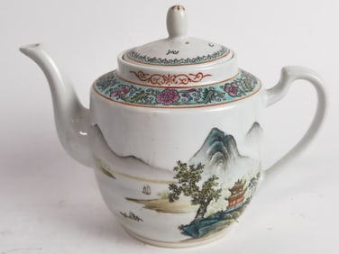 Chinese Porcelain Famille Rose Teapot