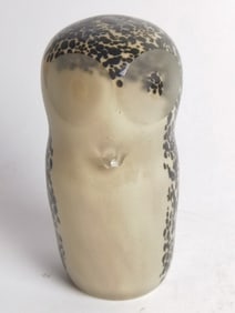 Vintage Wedgwood Art Glass Owl Paperweight