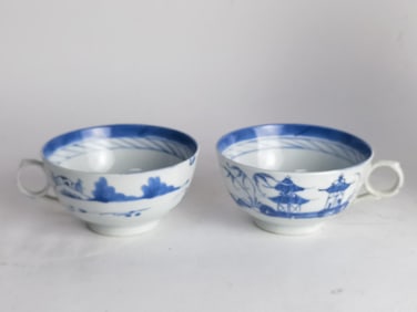 Pr. of Chinese Export Porcelain B&W Cups