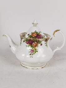 Royal Albert Old Country Roses Teapot
