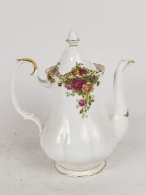 Royal Albert Old Country Roses Teapot