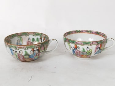 (2) Vintage Chinese Export Porcelain Famille Rose