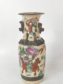 19th C. Chinese Porcelain Ge Glaze Wucai Vase