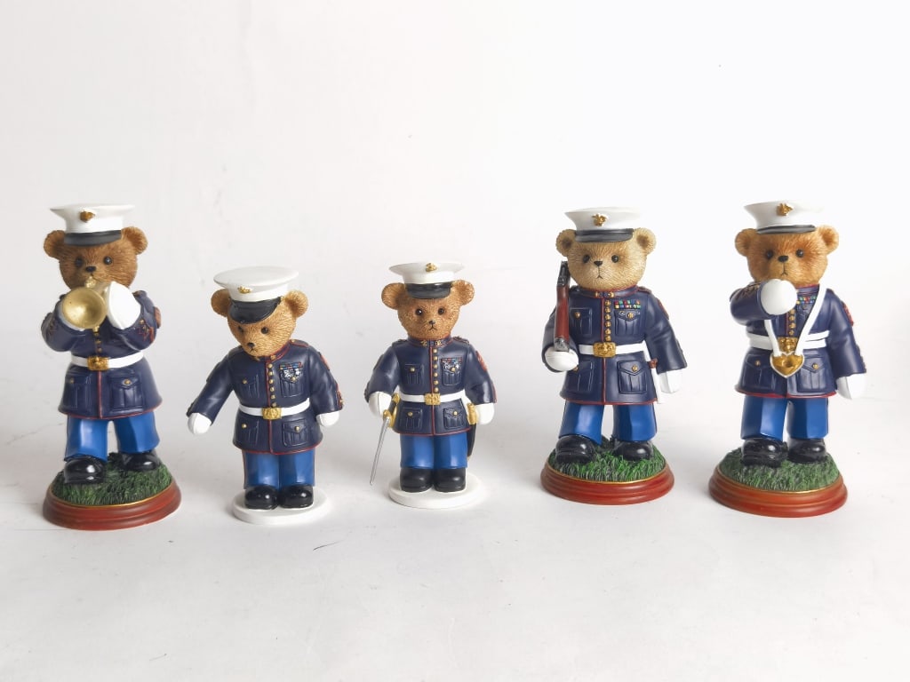 (5) Hamilton Collectino Faithful Fuzzies Marine Co: (5) Hamilton Collectino Faithful Fuzzies Marine Corps Figurines, 5.5in