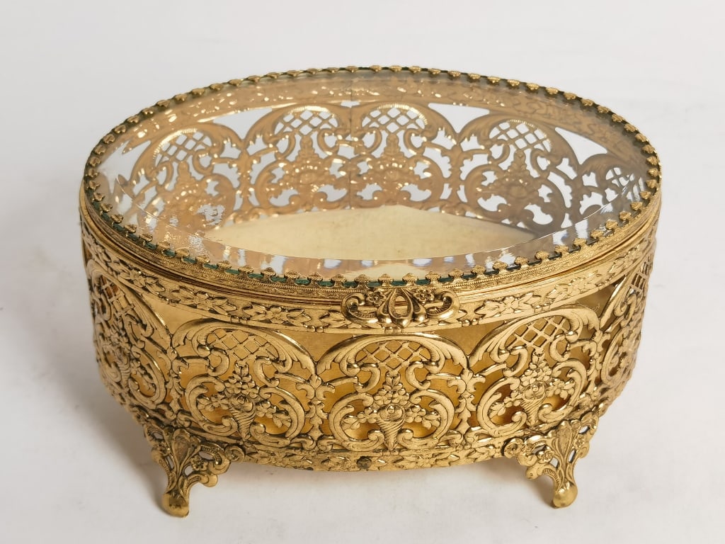 Vintage Beveled Glass Top Filigree Trinket Box: Vintage Beveled Glass Top Filigree Trinket Box, 3.25in by 6in
