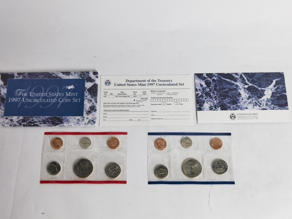 1997 US Mint Uncirculated Coin Set (1 of 3)