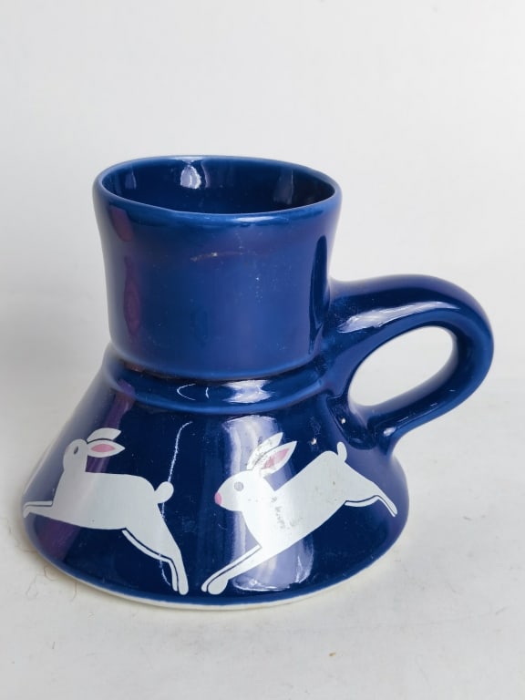 Vintage Bunny Rabbit Coffee Mug: Vintage Bunny Rabbit Coffee Mug, 4in by 5.5in