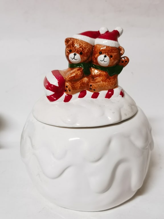 Vintage House of Lloyd Porcelain Christmas Cookie: Vintage House of Lloyd Porcelain Christmas Cookie Jar, 8in