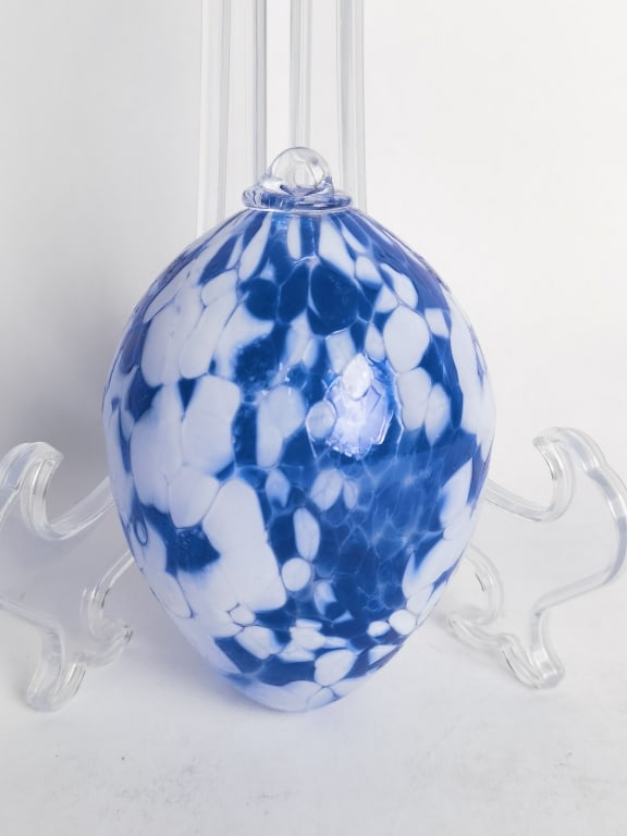 Vintage Blue/White Confetti Glass Ornament: Vintage Blue/White Confetti Glass Ornament, 5.5in