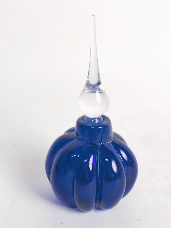 Vintage Cobalt Blue Ribbed Glass Perfume Bottle: Vintage Cobalt Blue Ribbed Glass Perfume Bottle, 5.5in