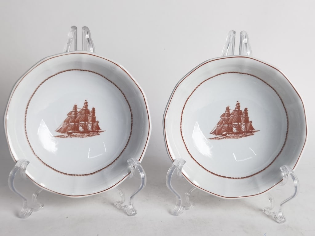 (2) Vintage Wedgwood Porcelain Flying Cloud Plates (1 of 4)