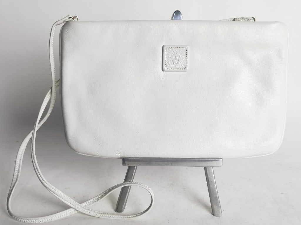 Vintage Anne Klein White Clutch: Vintage Anne Klein White Clutch, 6in by 10.25in