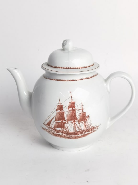 Wedgwood Porcelain Flying Cloud Teapot (1 of 7)