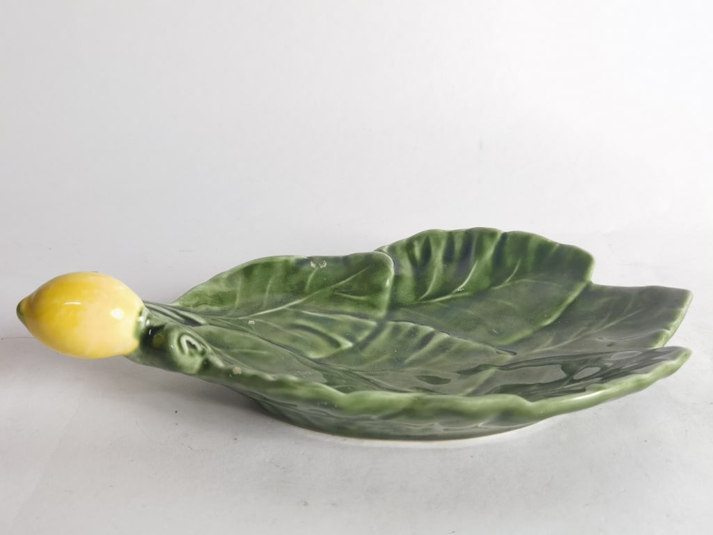 Vintage Olfaire Portugal Majolica Lemon Leaf Plate: Vintage Olfaire Portugal Majolica Lemon Leaf Plate, 10in by 2in