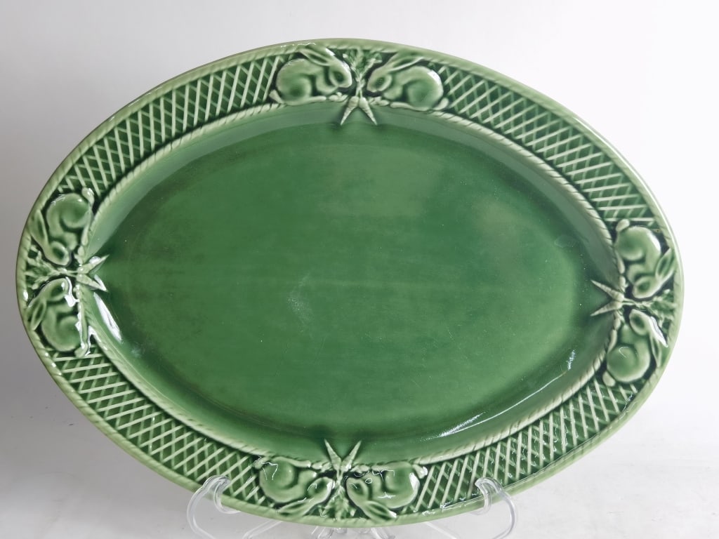 Vintage Bordallo Pinheiro Porcelain Green Rabbit O (1 of 5)