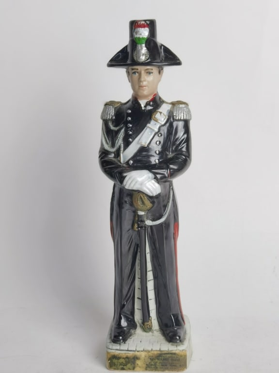 Vintage Capodimonte Italy Porcelain Soldier Decant: Vintage Capodimonte Italy Porcelain Soldier Decanter, 13.25in