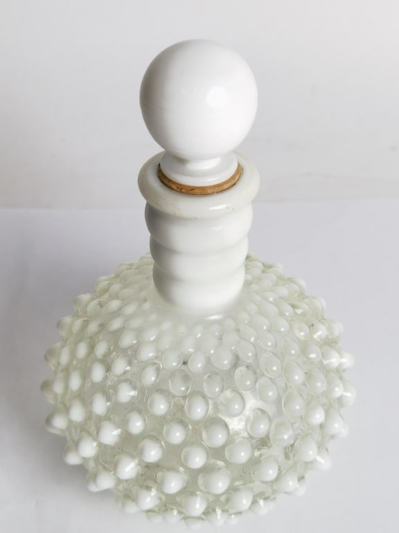 Vintage Fenton White Opalescent Hobnail Perfume Bo (1 of 3)