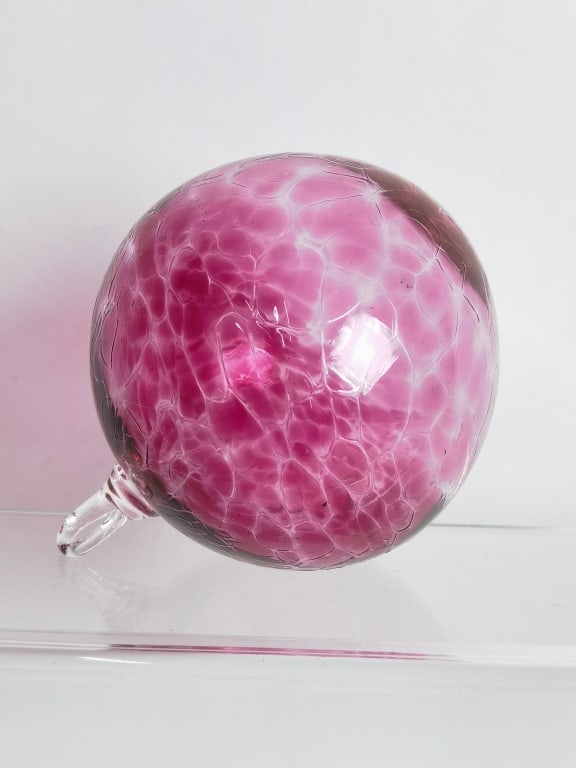 Vintage Margenta Glass Witch Ball Ornament: Vintage Margenta Glass Witch Ball Ornament, 4.5in
