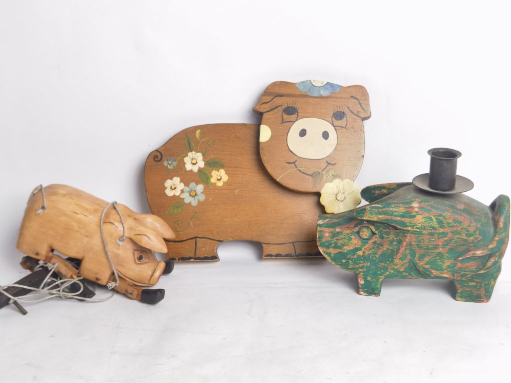 (3) Vintage Wood Carved Pig Decors (1 of 4)