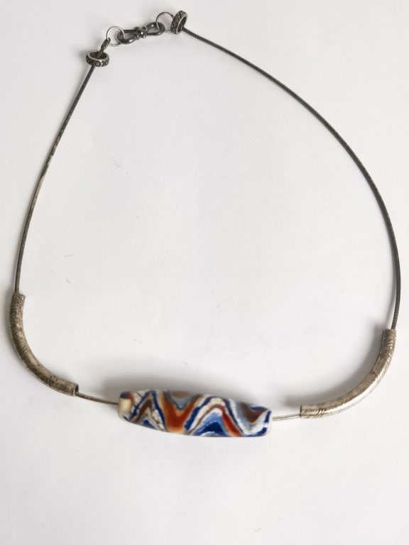 Vintage Native American Hand Painted Bead Necklace (1 of 2)