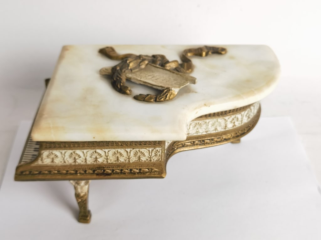 Antique Thorens Grand Piano Marble Top Music Box: Antique Thorens Grand Piano Marble Top Music Box, 4.75in by 8.25in