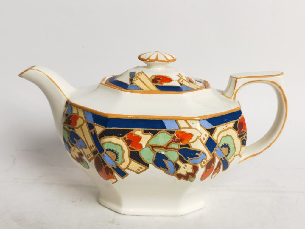 Vintage Royal Winton Porcelain Teapot (1 of 4)