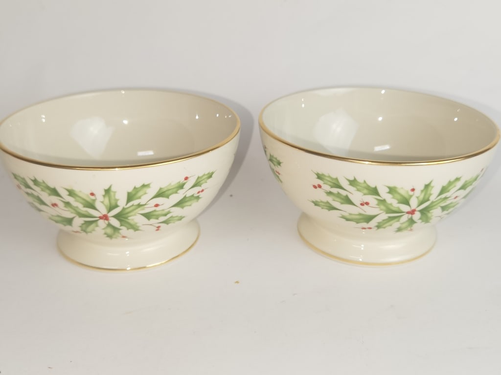 Pr. of Lenox Porcelain Holiday Bowls: Pr. of Lenox Porcelain Holiday Bowls, 3in by 5.25in