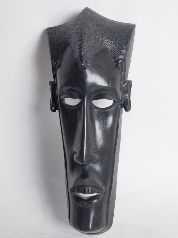 Vintage African Hand Carved Abstract Style Tribal: Vintage African Hand Carved Abstract Style Tribal Mask, 12.25in