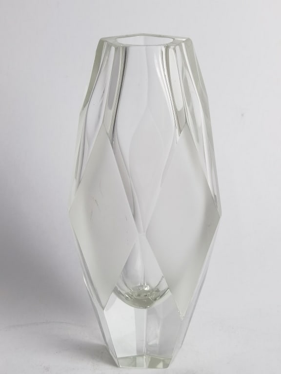 Vintage Murano Italy Frosted Faceted Glass Vase: Vintage Murano Italy Frosted Faceted Glass Vase, 7.75in