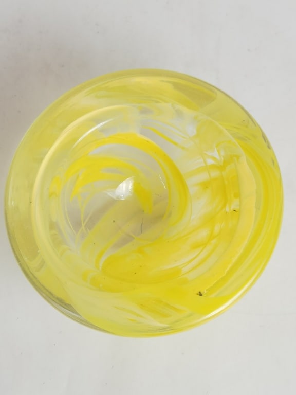 Vintage Murano Italy Yellow Swirl Glass Bowl: Vintage Murano Italy Yellow Swirl Glass Bowl, 3.25in by 6.75in