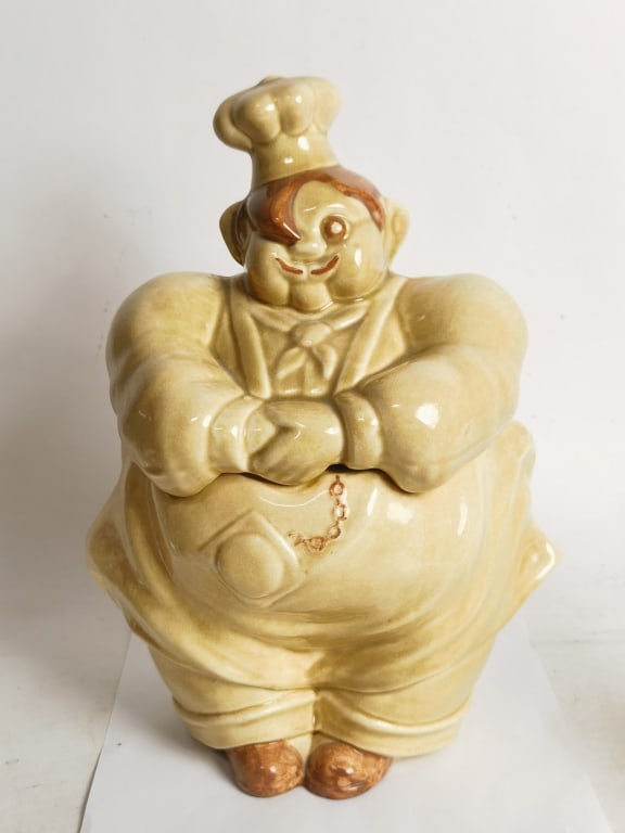 Vintage Red Wing Porcelain Chef Pierre Cookie Jar (1 of 7)