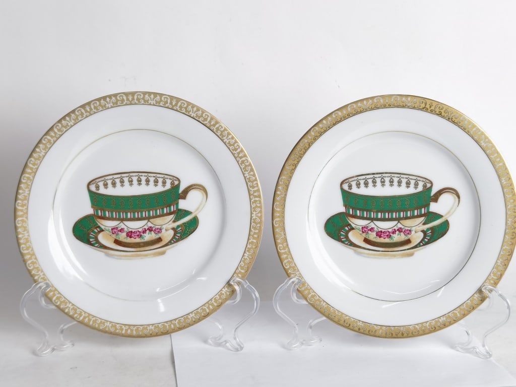 (2) 2000 Royal Gallery Porcelain Gold Buffet Plate (1 of 4)