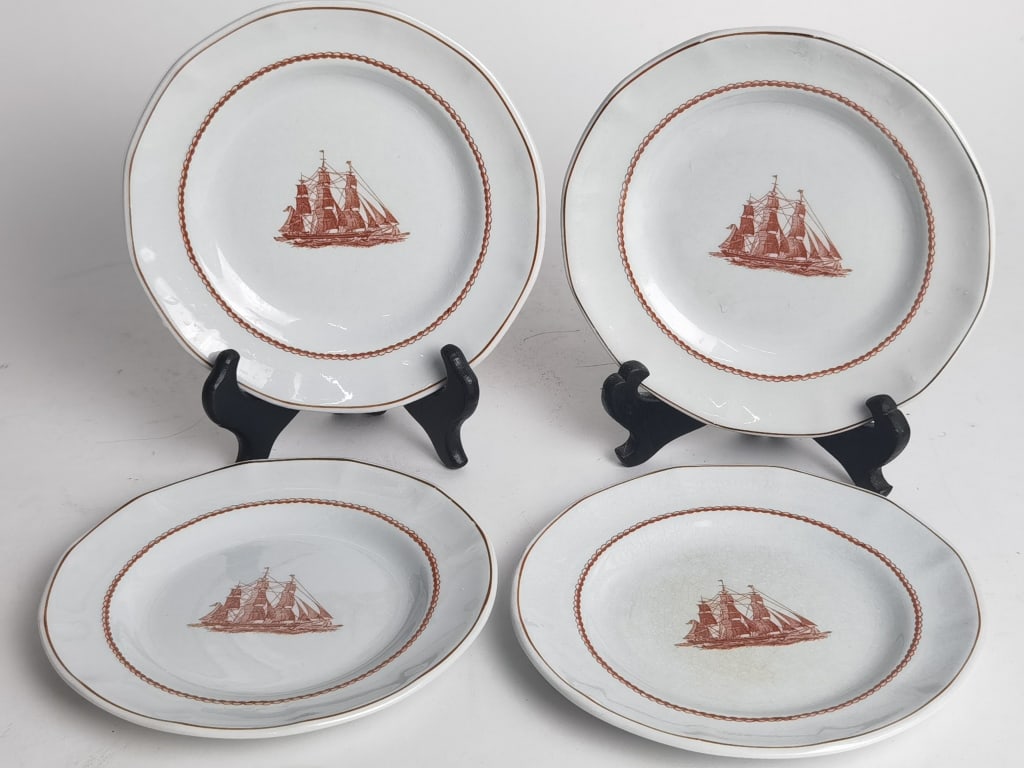 (4) Wedgwood Porcelain Flying Cloud Plates: (4) Wedgwood Porcelain Flying Cloud Plates, 6in