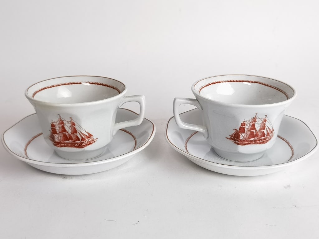 Pr. of Vintage Wedgwood Porcelain Flying Cloud Cup (1 of 6)