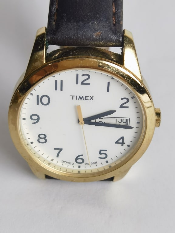 Timex Men's 36mm Indiglo Watch: Timex Men's 36mm Indiglo Watch