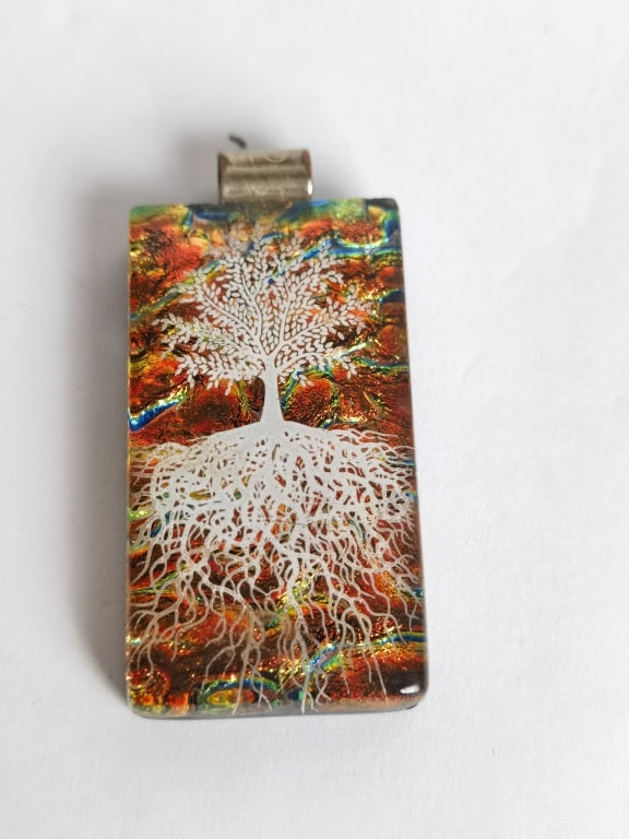 Vintage Murano Italy Glass Pendant: Vintage Murano Italy Glass Pendant, 2in
