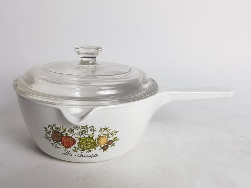 Vintage Corning Ware Spice of Life Sauce Pan (1 of 4)