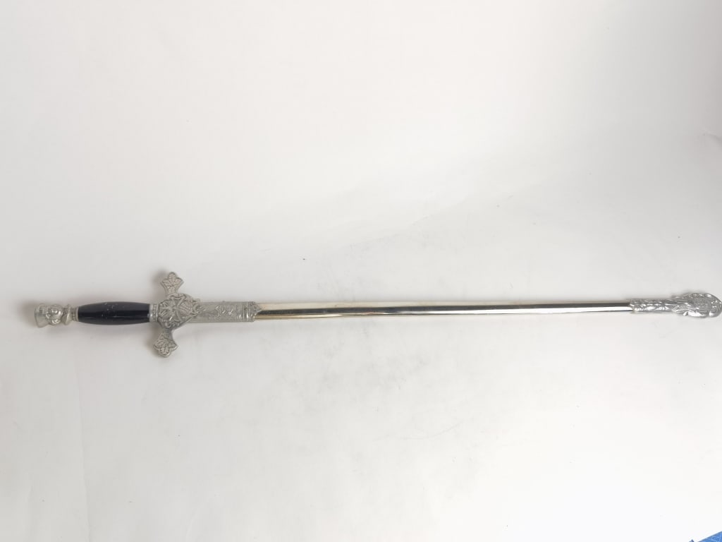 Vintage "Knights of Columbus" Sword/Scabbard (1 of 9)